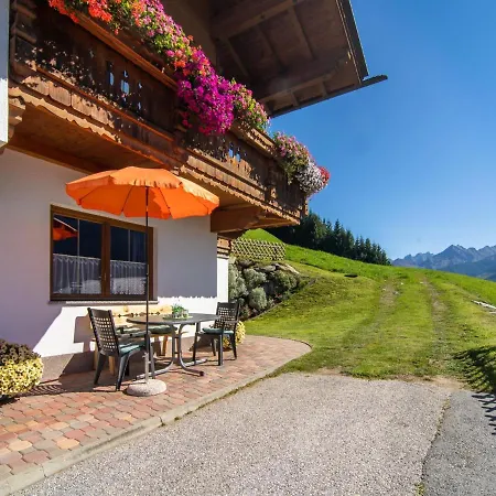 Haus Rieder アパート